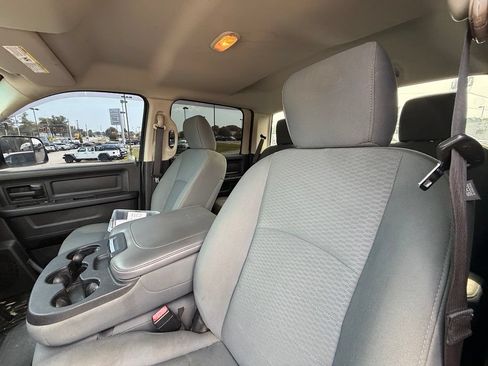 Used 2017 RAM 3500 Tradesman w/ Chrome Appearance Group AWD/4WD image 14