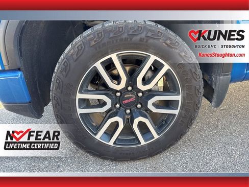 Used 2023 GMC Sierra 1500 AT4 w/ AT4 Premium Package image 16