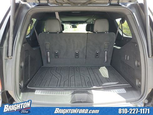 Used 2023 Chevrolet Suburban Z71 AWD/4WD image 6