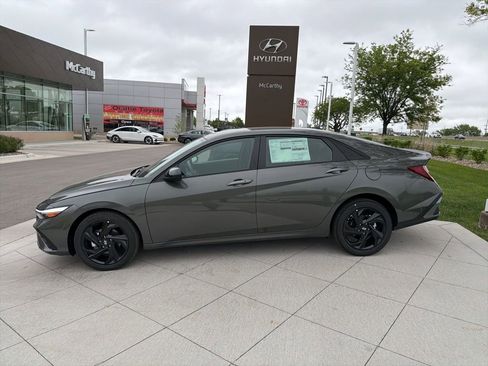 New 2026 Hyundai Elantra Sport FWD image 2