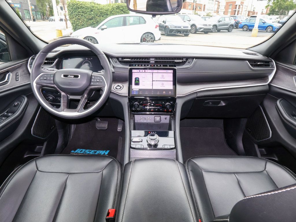 Used 2024 Jeep Grand Cherokee Limited 4xe AWD/4WD image 19