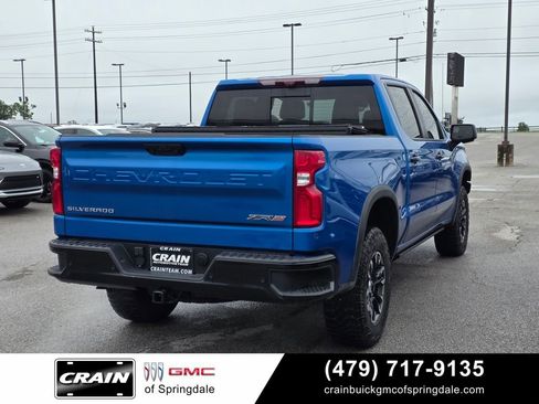 Used 2022 Chevrolet Silverado 1500 ZR2 w/ Technology Package AWD/4WD image 8