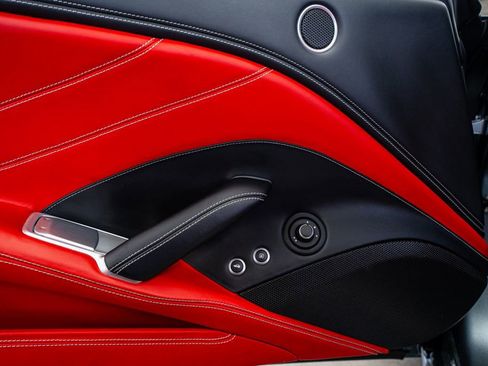 Used 2017 Ferrari California T image 36