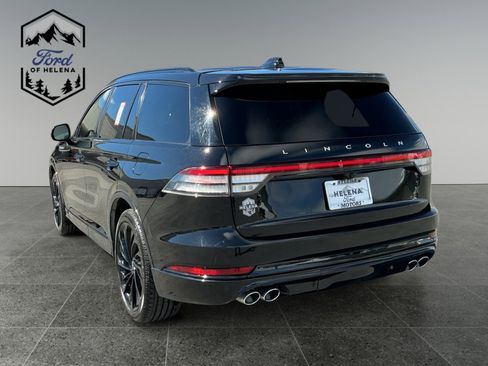 Used 2025 Lincoln Aviator Reserve w/ Luxury Package image 3