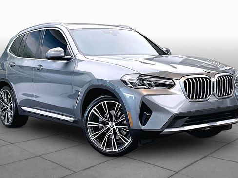 Used 2024 BMW X3 sDrive30i w/ Convenience Package RWD image 3