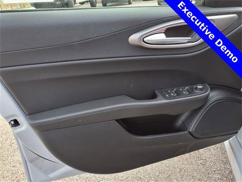 New 2025 Alfa Romeo Giulia Veloce w/ Veloce Package Rwd image 16