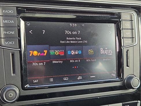 Used 2019 Volkswagen Passat 2.0T SE R-Line image 18