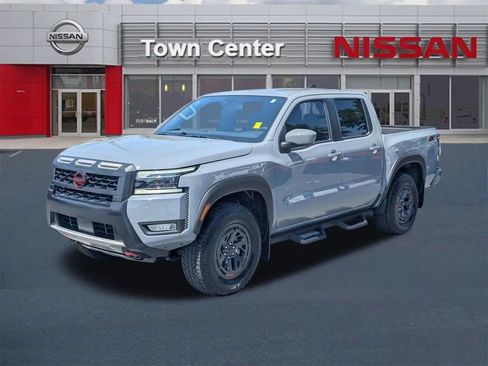 Certified 2025 Nissan Frontier PRO-4X AWD/4WD image 3