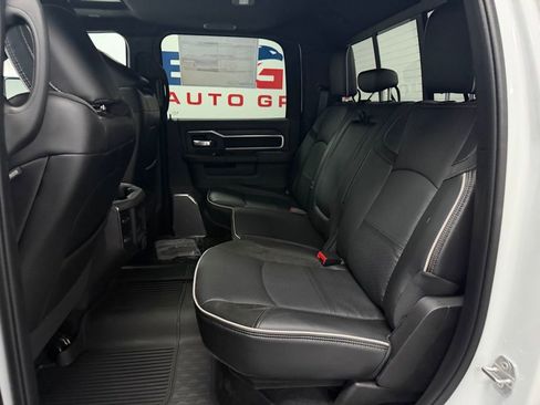 New 2026 RAM 3500 Laramie AWD/4WD image 28