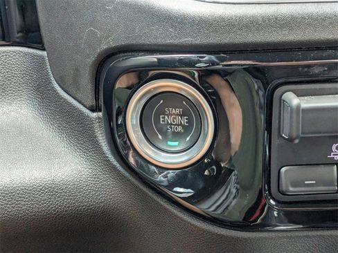 Used 2023 Chevrolet Silverado 1500 LTZ image 31