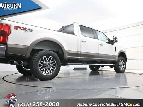 Used 2019 Ford F250 Lariat w/ Lariat Ultimate Package AWD/4WD image 25