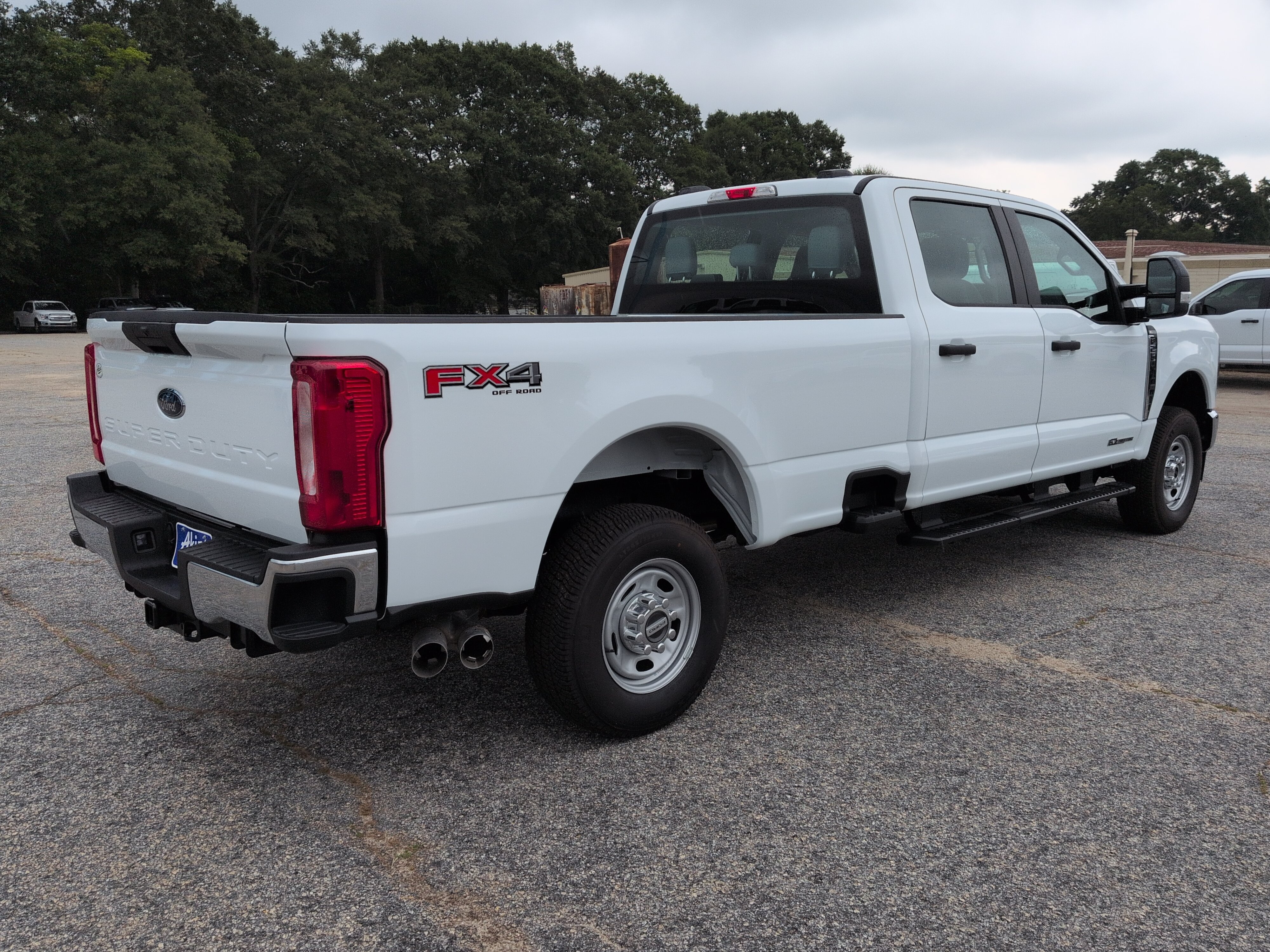Used 2026 Ford F250 XL w/ FX4 Off-Road Package AWD/4WD image 3