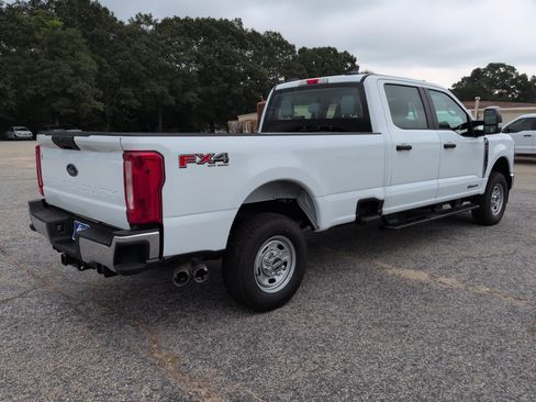 Used 2026 Ford F250 XL w/ FX4 Off-Road Package AWD/4WD image 3