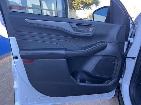 New 2026 Ford Escape Active image 12