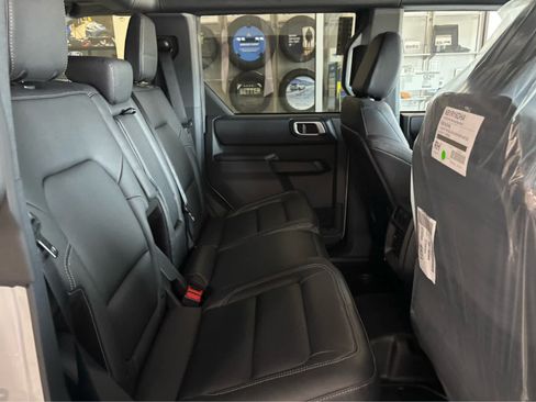 New 2026 Ford Bronco Badlands AWD/4WD image 31
