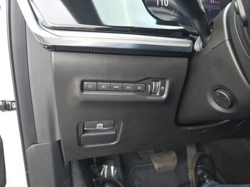 Used 2024 Jeep Wagoneer Launch Edition AWD/4WD image 18