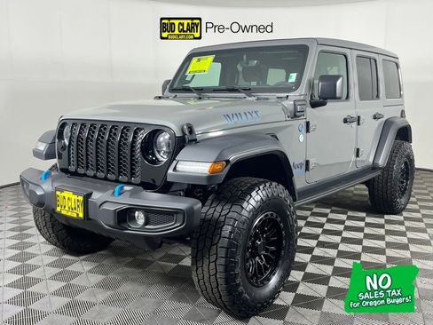 Used 2023 Jeep Wrangler Unlimited w/ Sun & Screen Package image 1