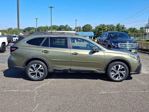 Used 2021 Subaru Outback Limited image 13