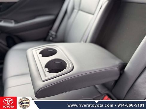 Used 2022 Subaru Legacy Limited image 14