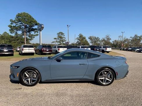 New 2024 Ford Mustang Premium image 5