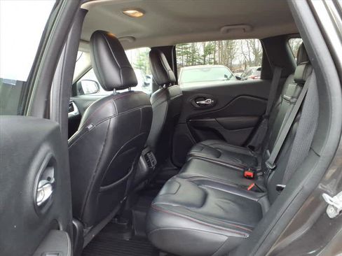 Used 2014 Jeep Cherokee Trailhawk w/ Technology Group image 16