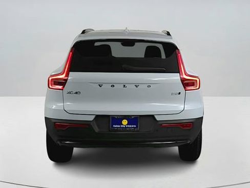 Used 2026 Volvo XC40 B5 Plus w/ Climate Package AWD/4WD image 5