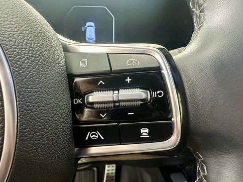 Used 2025 Kia Sorento SX Prestige AWD/4WD image 14
