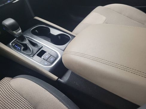 Used 2019 Hyundai Santa Fe SE FWD image 26