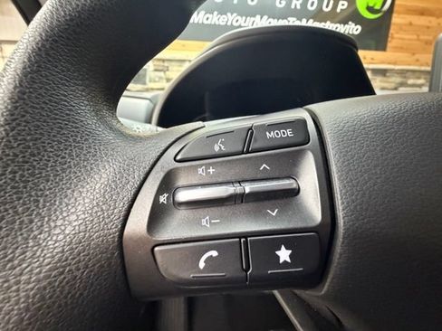 Certified 2023 Hyundai Kona SEL AWD/4WD image 25