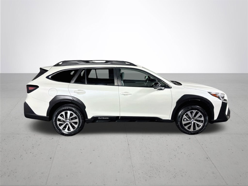 Used 2023 Subaru Outback Premium AWD/4WD image 5