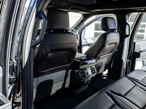 Used 2022 Ford F150 Lariat w/ Equipment Group 502A High image 32