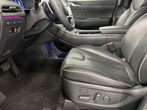 Used 2024 Hyundai Palisade Limited image 11