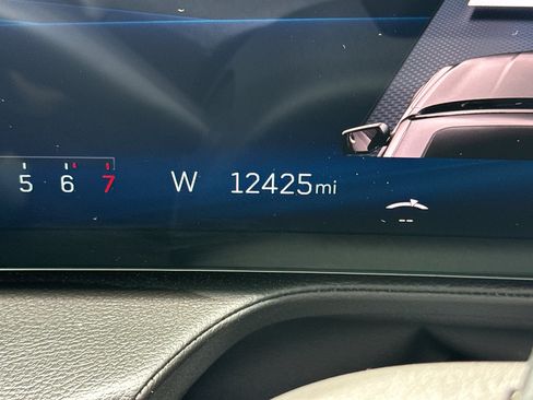 Used 2025 Cadillac CT5 Premium Luxury RWD image 16