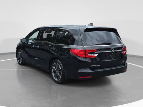 Used 2023 Honda Odyssey Elite image 7