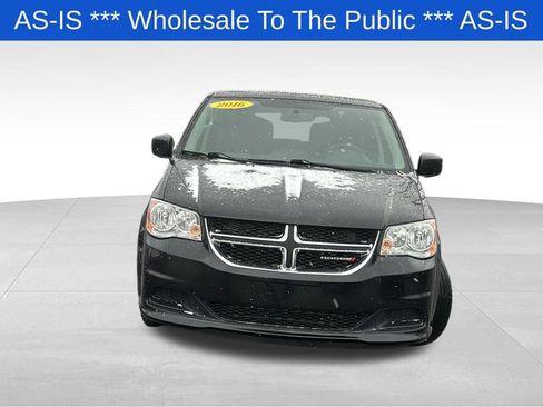 Used 2016 Dodge Grand Caravan SE w/ Quick Order Package 29E SE image 2