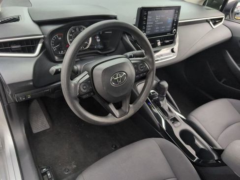 Used 2022 Toyota Corolla LE FWD image 10
