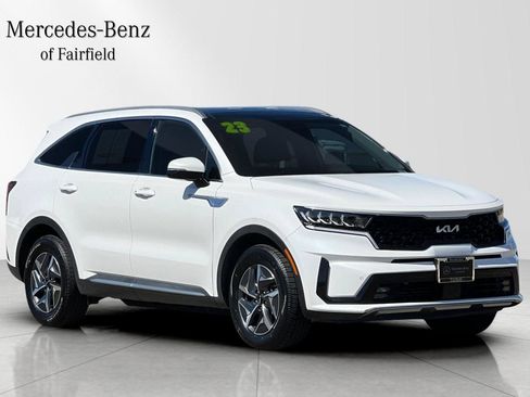 Used 2023 Kia Sorento EX w/ Panoramic Sunroof Package FWD image 9