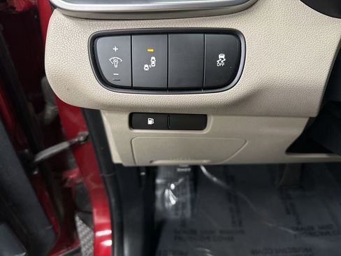 Used 2019 Kia Sorento LX w/ LX Convenience Package image 33