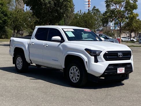 Certified 2026 Toyota Tacoma SR5 image 44