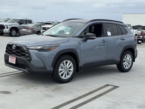 New 2026 Toyota Corolla Cross LE FWD image 11