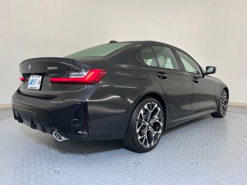 Used 2025 BMW 330i xDrive Sedan w/ Convenience Package AWD/4WD image 8