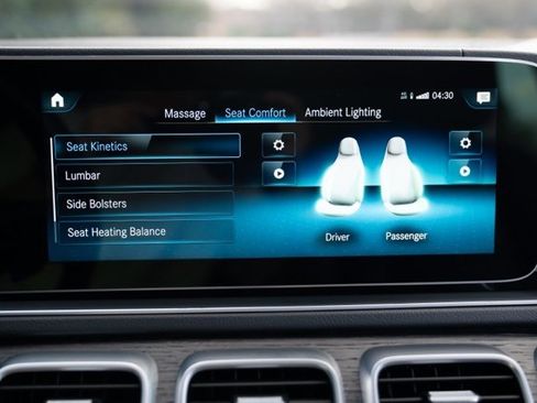 Used 2022 Mercedes-Benz GLS 450 4MATIC image 33