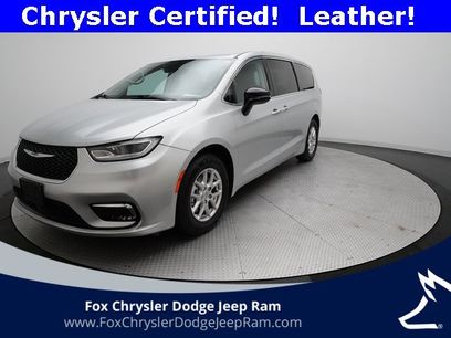 Certified 2024 Chrysler Pacifica Touring-L