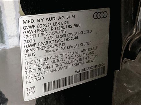 Used 2024 Audi Q3 2.0T Premium w/ Convenience Package AWD/4WD image 34