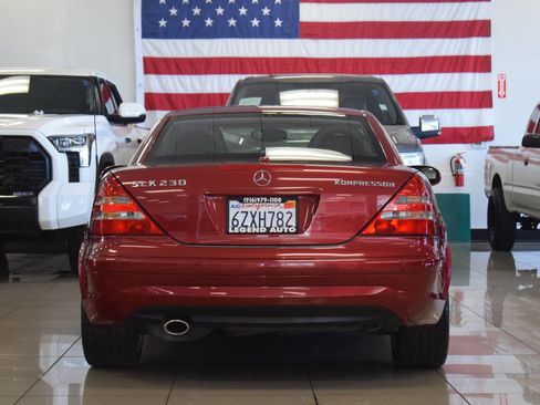 Used 2004 Mercedes-Benz SLK 230 image 31