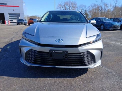 New 2026 Toyota Camry LE image 10