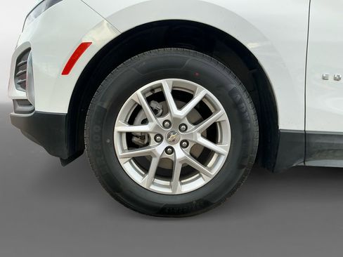 Used 2024 Chevrolet Equinox LT image 14