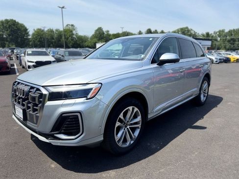 Used 2025 Audi Q7 3.0T Premium Plus AWD/4WD image 7
