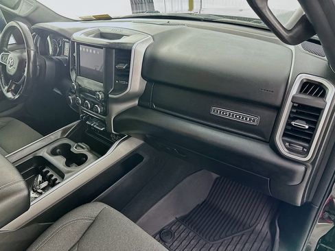 Used 2019 RAM 1500 Big Horn AWD/4WD image 31
