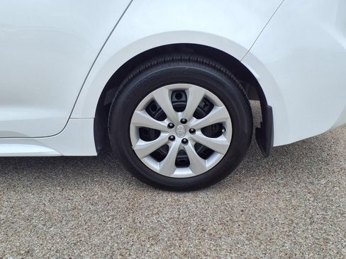 Used 2024 Toyota Corolla LE FWD image 25